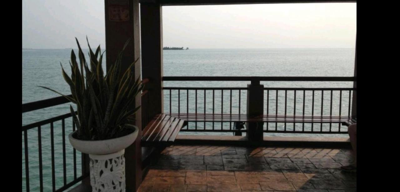 Water Chalet Or Premium Tower Seaview Port Dickson , Private Room Exterior foto